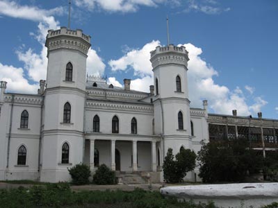 Sharovka mansion - best places to visit near Kharkiv