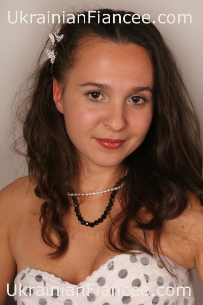 Ukraine Women Waiting 44